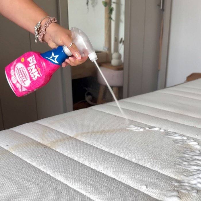Плямовивідник The Pink Stuff для килимів і оббивки спрей 500 мл