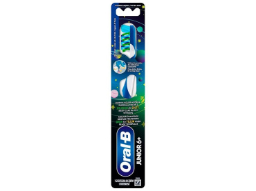 Зубна щітка Oral-B Джуніор Екстра м'яка, 1 шт фото 1