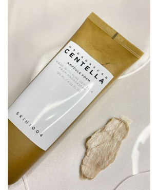 Ампульная пенка для умывания SKIN1004 Madagascar Centella Ampoule Foam с экстрактом азиатской центеллы 125 мл фото 1