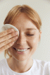 Нежное средство для удаления макияжа Nivea для чувствительной кожи вокруг глаз, 125 мл фото 1