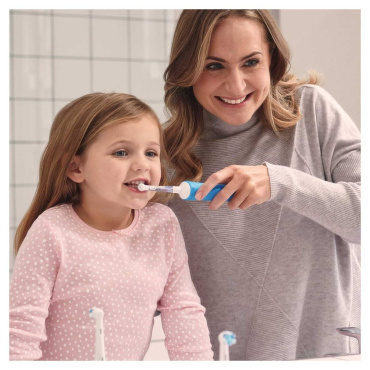 Насадки для зубной щетки Oral B Kids Frozen II, 2 шт. фото 7