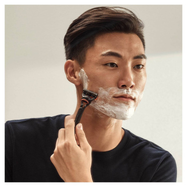 Станок для гоління чоловічий (Бритва) Gillette Fusion5 c 4 змінними картриджами фото 4