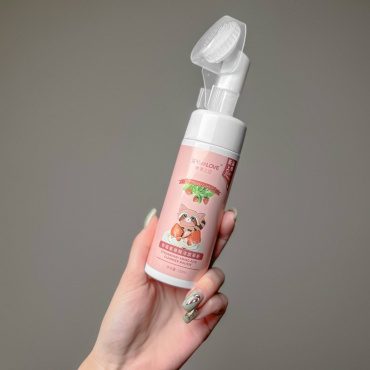 Мус-пенка для умывания Sersanlove strawberry amino acid cleanser mousse с аминокислотами и клубникой 150 мл фото 2