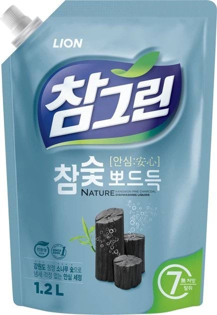 LION Засіб для миття посуду Деревне вугілля (запаска), 1.16 л