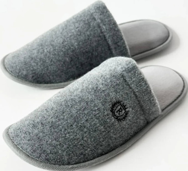 Тапочки домашние войлочные мужские Twins HS-OZ LAMA с вышивкой серые (UA) размер 42-43 фото 6