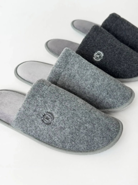 Тапочки домашние войлочные мужские Twins HS-OZ LAMA с вышивкой серые (UA) размер 42-43 фото 8