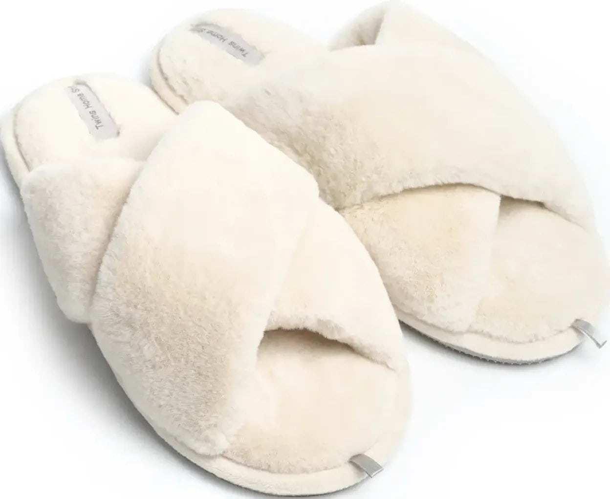 Капці домашні жіночі Twins HS-LUX хутрянi перехрест milk (X) розмір 40