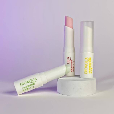 Бальзам для губ BIOAQUA Strawberry Rippling Lip Balm с клубникой 2.7 г фото 3