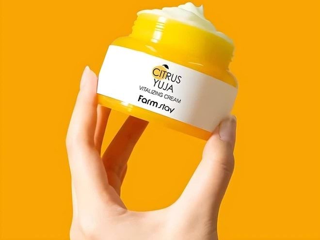 フェイスクリーム YUTA YAGI Крем для лица FarmStay Citrus Yuja Vitalizing Cream с экстрактом