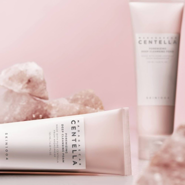 Пінка для вмивання Skin1004 Madagascar Centella Poremizing Deep Cleansing Foam для глибокого очищення 125 мл фото 1