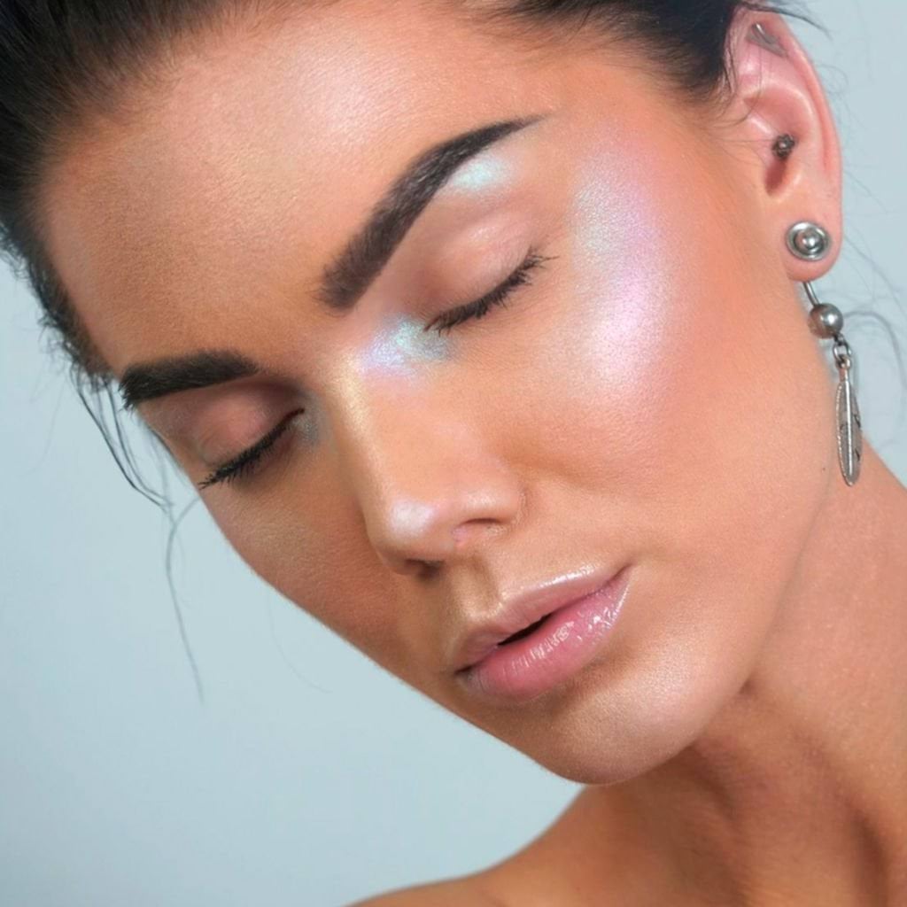 Хайлайтер для лица и тела PARISA Cosmetics Holographic Drops HD-01 голографический 5 мл фото 7