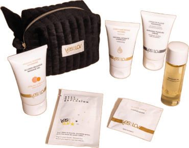 Набор чувственной косметики для пар YESforLOV Delightful Velvet Kit черный