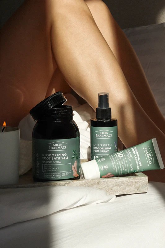 Дезодоруюча сіль Green Pharmacy для ванни ніг 400 г