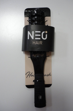 NEO hair Щетка для укладки прямоугольная с вентиляционными прорезями и рифленой ручкой, черная