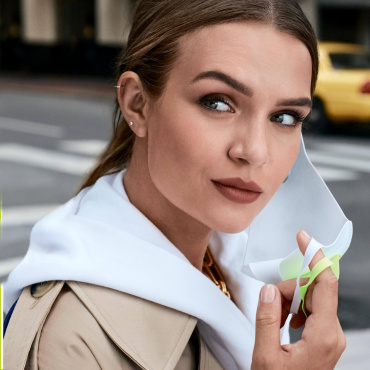 Тональний крем для обличчя Maybelline New York Super Stay 30H № 10 ivory фото 8